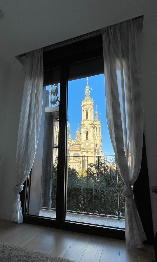 Az El Balcon A La Basilica Zaragoza Exterior photo